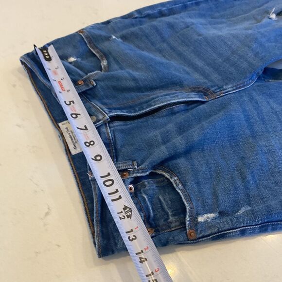 Abercrombie & Fitch Then Ankle Straight Ultra High Rise Distressed Denim Size 28 - Picture 4 of 8